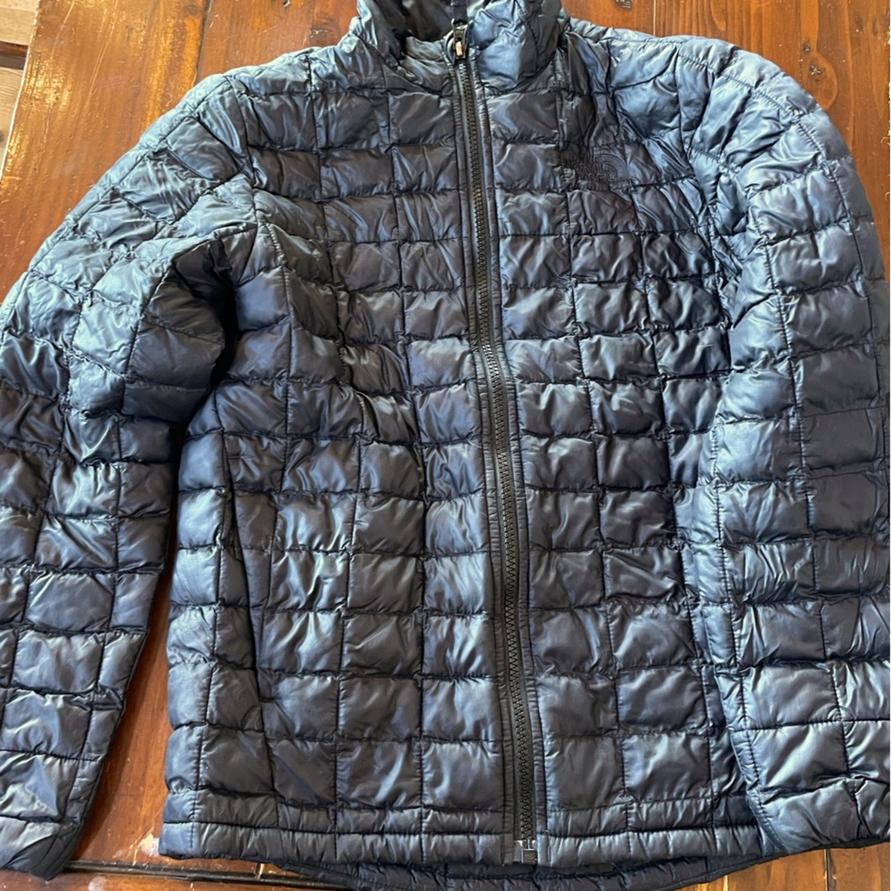 North Face Thermoball-Eco black full zip Youth 10/12 Jacket